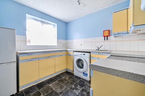 2 bedroom apartment for sale, Tennyson Avenue, Dunstable LU5