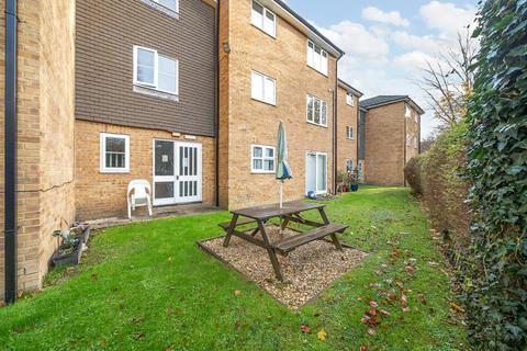 2 bedroom apartment for sale, Tennyson Avenue, Dunstable LU5