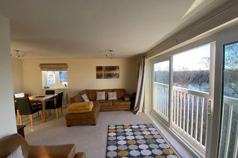 2 bedroom flat for sale, The Lakes, Larkfield, ME20