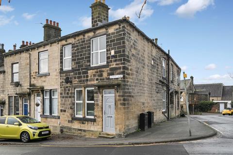 2 bedroom end of terrace house for sale, Lands Lane, Guiseley, Leeds