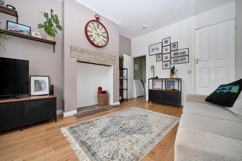 13 Lands Lane, Guiseley, Leeds, LS20 9HU