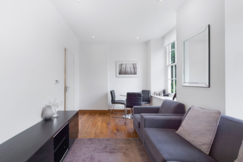 1 bedroom flat to rent, Bedford Row, London, WC1R