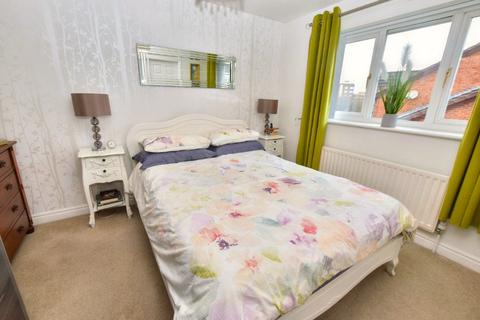 3 bedroom semi-detached house for sale, St. Marys Park Approach, Leeds, West Yorkshire