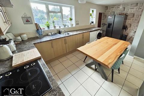 3 bedroom terraced house for sale, Beech Road, Kingswinford