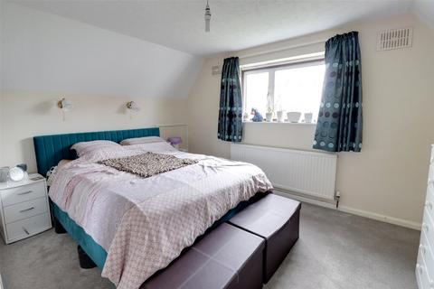 11 Broad Park, Launceston, PL15 8DS