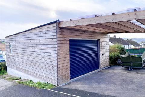 11 Broad Park, Launceston, PL15 8DS
