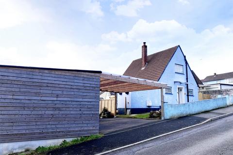 11 Broad Park, Launceston, PL15 8DS