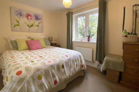 2 bedroom end of terrace house for sale, Nash Drive, Wellington, Somerset, TA21