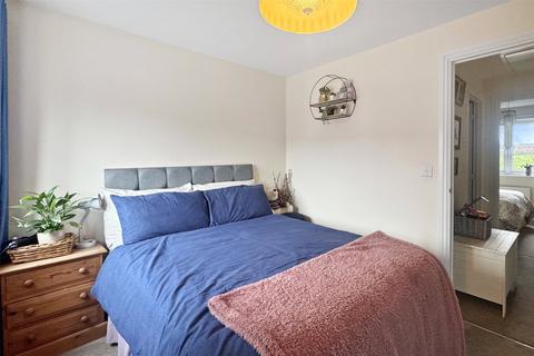 2 bedroom end of terrace house for sale, Nash Drive, Wellington, Somerset, TA21