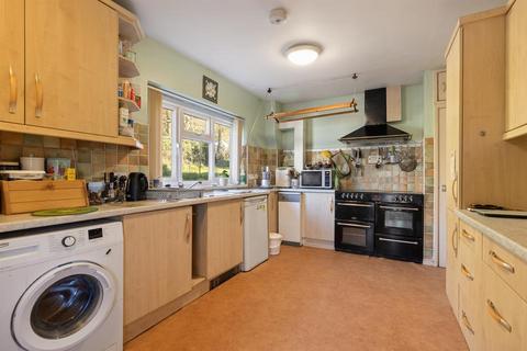 3 bedroom bungalow for sale, Woodlands & Woodlands Country Cat Hotel, Falcon Lane, Ledbury, Herefordshire, HR8 2JW