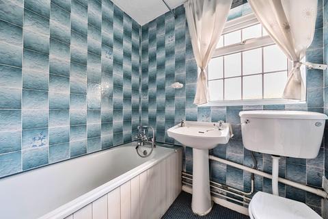 11 Hilary Close, Reading, RG2 8TF