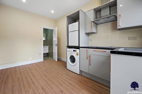 1 bedroom maisonette to rent, Aultone Way, Sutton SM1