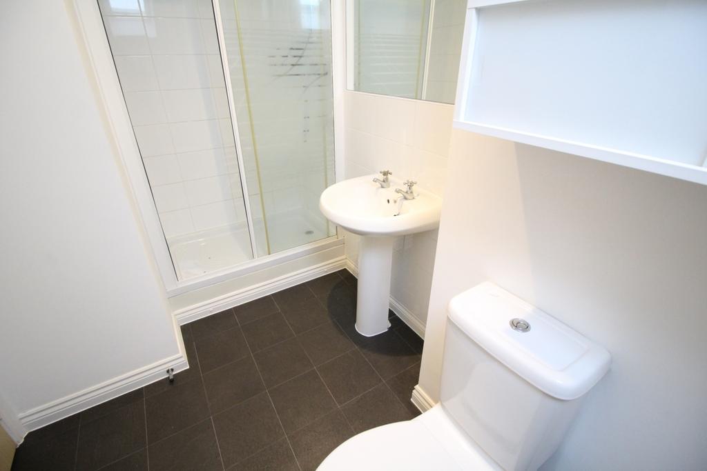 En-suite Shower/WC