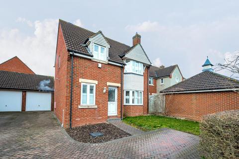 3 bedroom detached house for sale, Woodlands Park Drive, Essex CM6