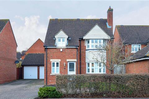 3 bedroom detached house for sale, Woodlands Park Drive, Essex CM6