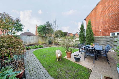 3 bedroom detached house for sale, Woodlands Park Drive, Essex CM6