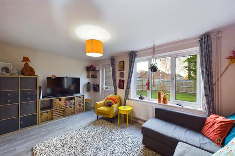 3 bedroom semi-detached house for sale, York Close, Northamptonshire NN12