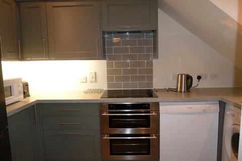 2 bedroom flat to rent, Station Terrace, Buckinghamshire MK18