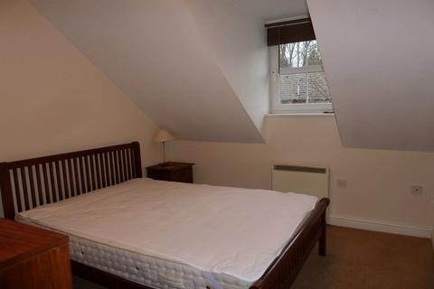 2 bedroom flat to rent, Station Terrace, Buckinghamshire MK18