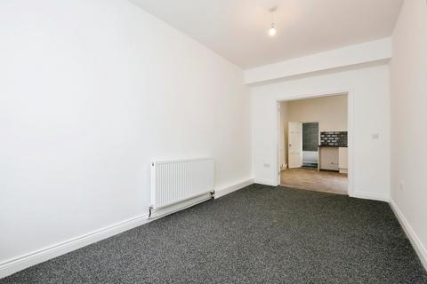 2 bedroom end of terrace house for sale, High Street, Crook DL15