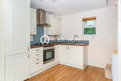 1 bedroom terraced house to rent, Rusham Road, Surrey TW20