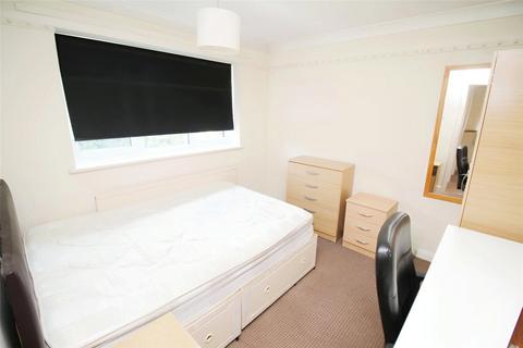 undefined, Moore Grove Crescent, Surrey TW20
