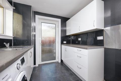 3 Fraser Drive, Kirkmuirhill, Lanark, ML11 9YP