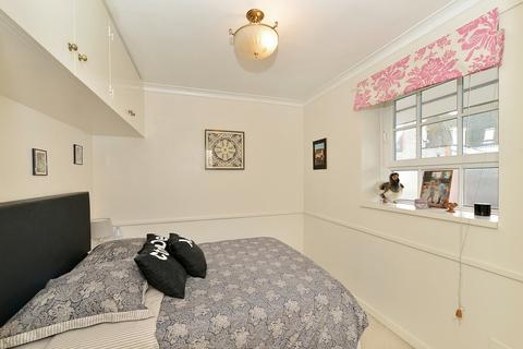 2 bedroom apartment to rent, Ebury Bridge Road, Pimlico, SW1W