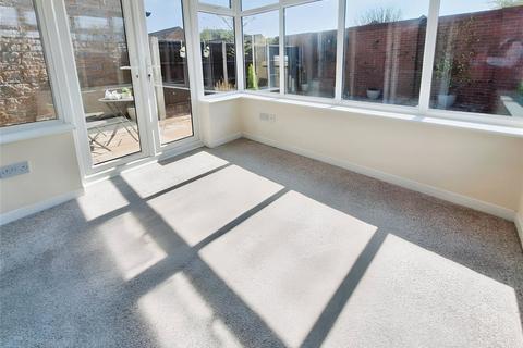 2 bedroom bungalow for sale, Arbury Garth, Warwickshire CV10