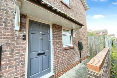 7 Cunningham Road, Perton, Wolverhampton, WV6 7XJ