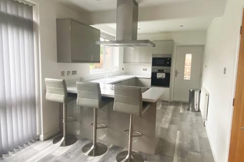 71 Ravensmead, Featherstone, Pontefract, WF7 5AQ