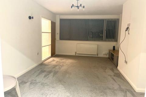 71 Ravensmead, Featherstone, Pontefract, WF7 5AQ