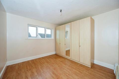 2 bedroom apartment to rent, Menai Mews, Prescot L34