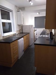 4 bedroom house share to rent, Birmingham B29