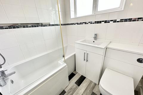 2 bedroom flat for sale, 809A Gleadless Road Gleadless Sheffield S12 2LG