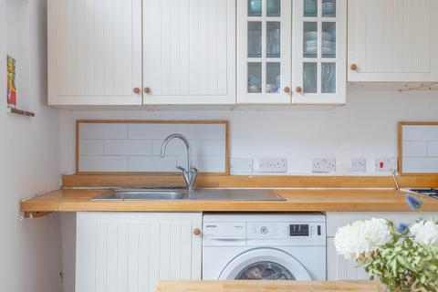 42 Richmond Road, Montpelier, Bristol, BS6 5EW