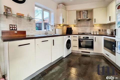 2 bedroom terraced house for sale, Granary Halt, Braintree CM77