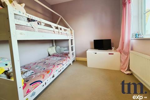 10 Granary Halt, Rayne, Braintree, CM77 6AB