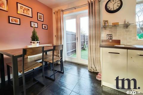 10 Granary Halt, Rayne, Braintree, CM77 6AB