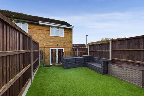 1 Bradman Way, Stevenage, SG1 5RE