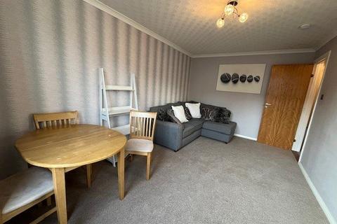 2 bedroom flat to rent, Craigton Court, Aberdeen, AB15