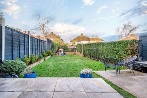 4 Goodison Crescent, Sheffield, S6 5HT