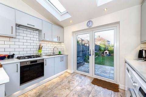 4 Goodison Crescent, Sheffield, S6 5HT