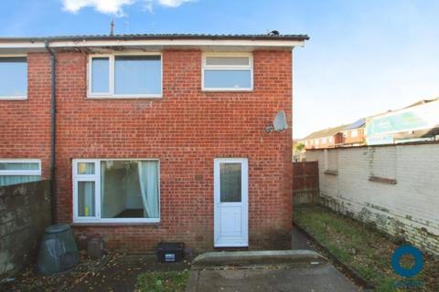 3 bedroom terraced house to rent, Weedon Close, Bristol BS2