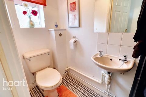 2 bedroom semi-detached house for sale, Shades Close, Leicester