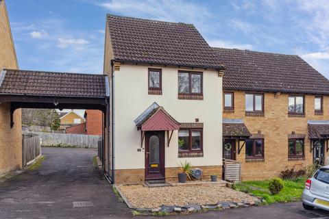 2 bedroom terraced house for sale, Chennells Close, Hitchin, SG4