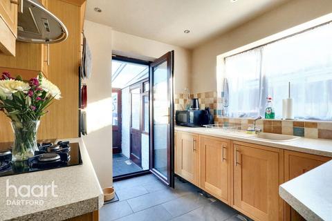 3 bedroom semi-detached bungalow for sale, Harold Road, Dartford