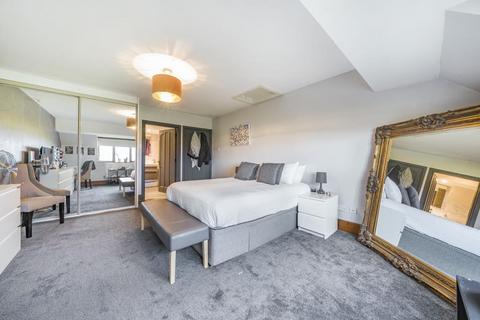 Glen Tor The Hyde, Purton, Swindon, SN5 4DX