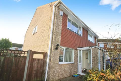 2 bedroom semi-detached house to rent, Foxton Close, Sellars Wood, Nottingham, NG6