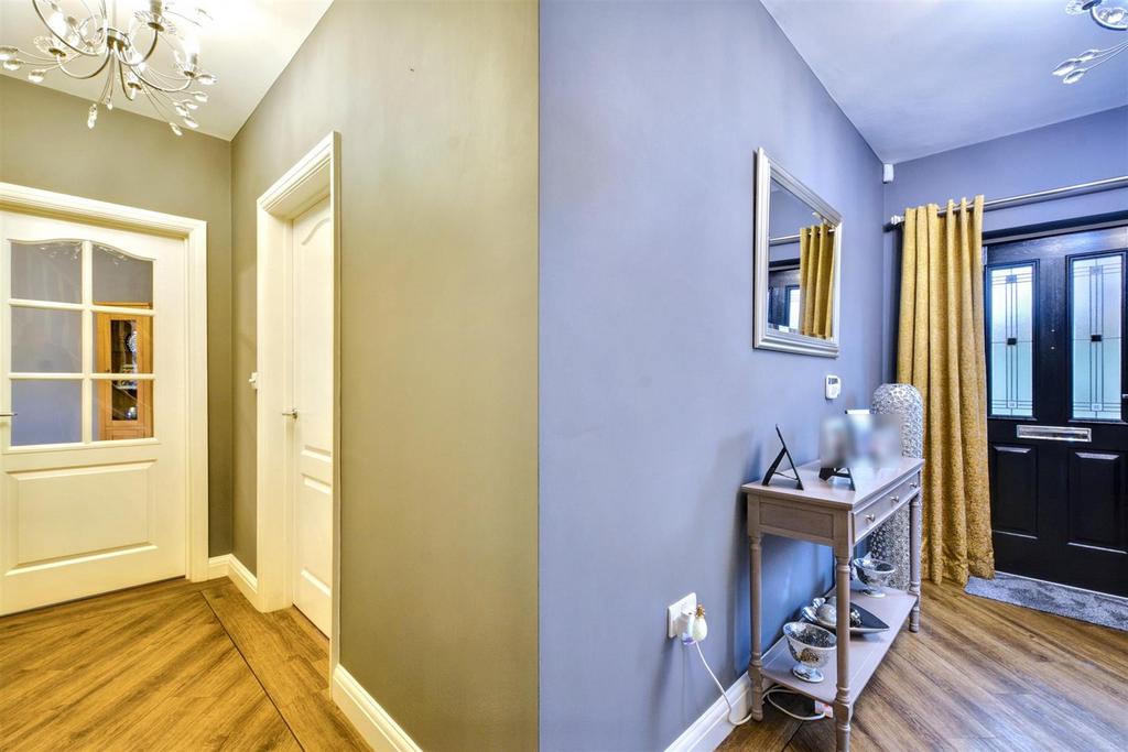 Hallway 2.jpeg